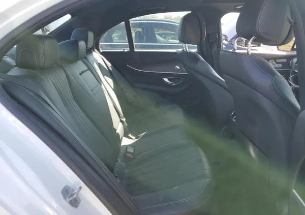 Mercedes-Benz Klasa E cena 59500 przebieg: 87897, rok produkcji 2017 z Staszów małe 29